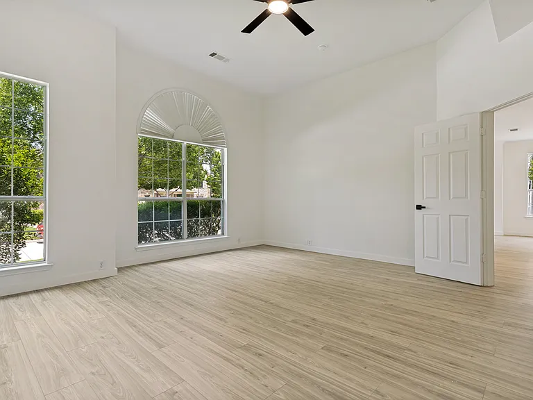11160 Silver Horn Dr — Photo 20
