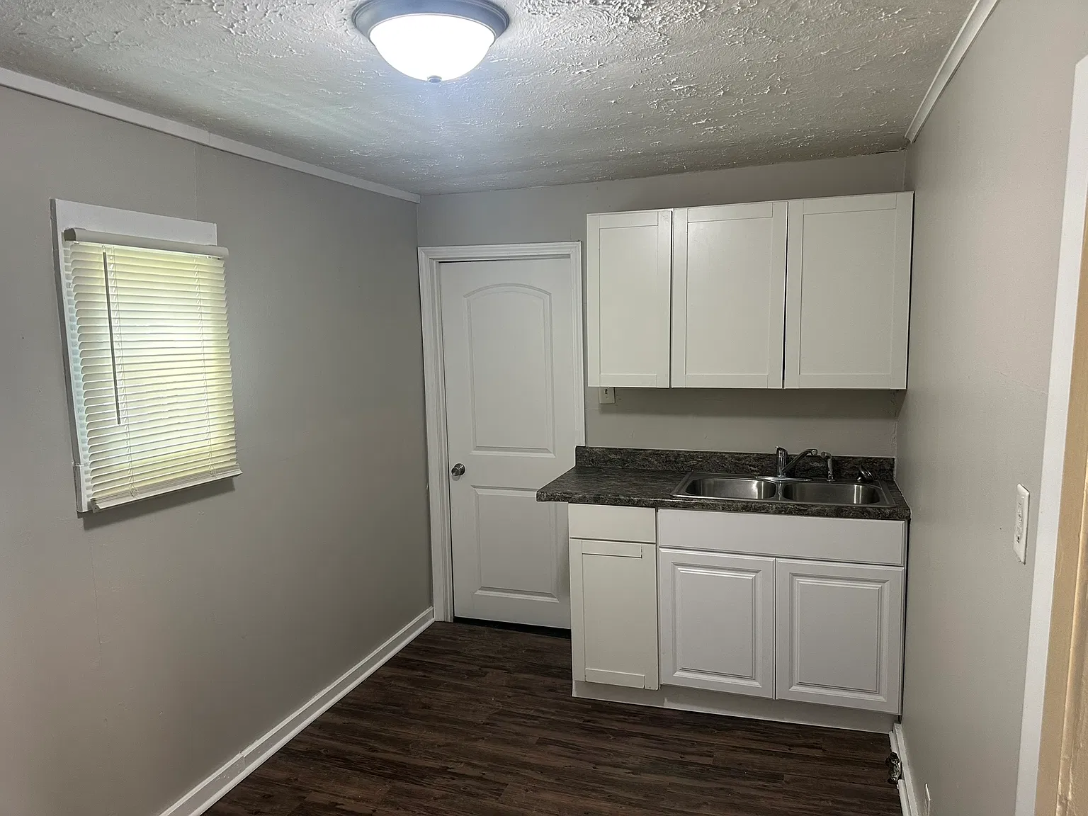 2 bed, 800 sqft, $1,100 — Photo 4