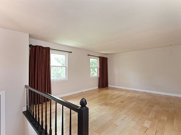 3rd image of 5092 Cindy Cir NW