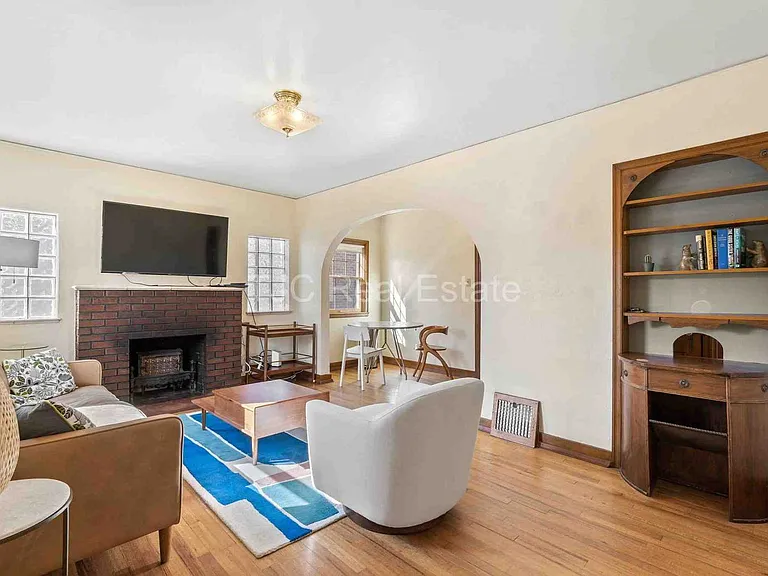 2675 Stuart St — Photo 8