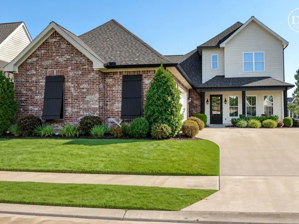 5842 Weeping Willow Dr, Lake Charles, LA 70605