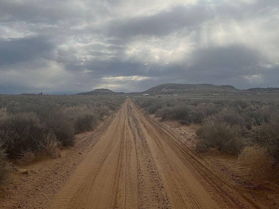 2nd image of Lopez Rd