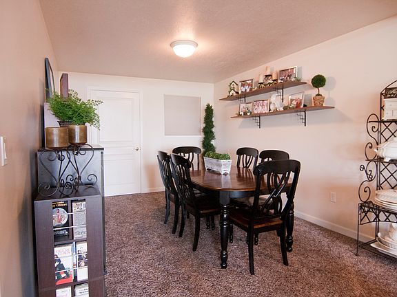 4th image of 1643 E Spyglass Hill Dr
