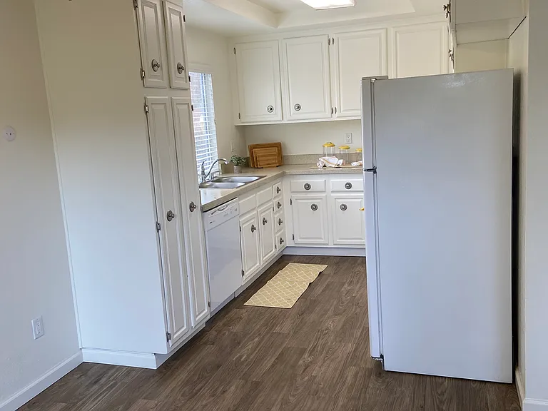 The Foothills Apartments — Photo 20