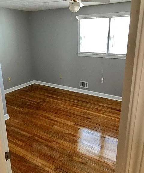 203 Creighton Dr — Photo 10