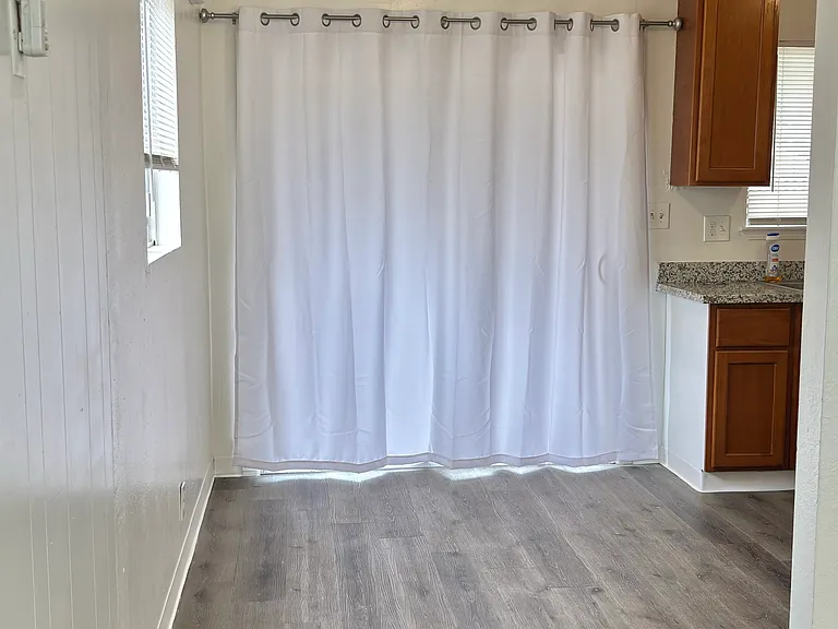 1310 W El Monte St #1310 — Photo 9