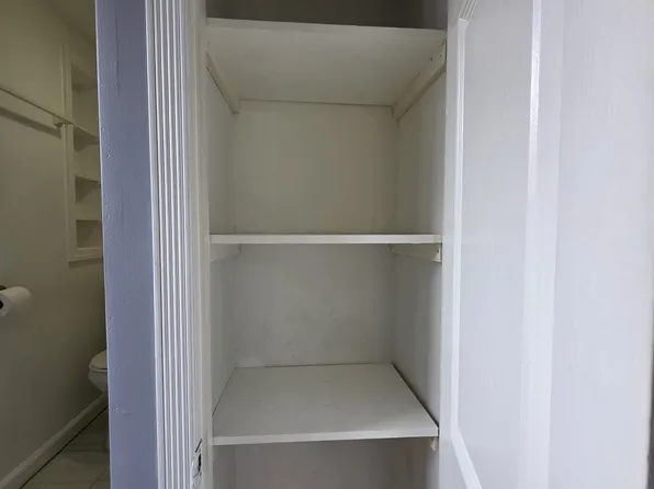 153-155 Avenue East image 11 of 20