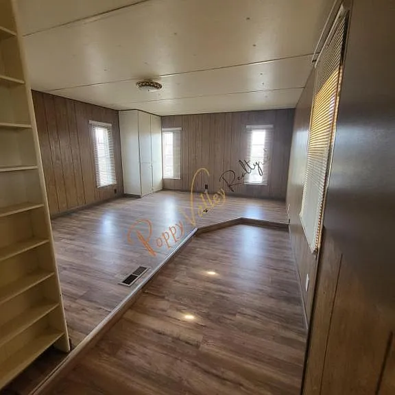 1501 N Broken Arrow Rd — Photo 11