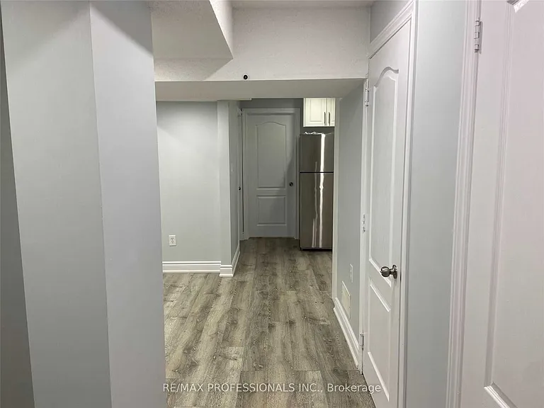 5349 Lismic Blvd #BASEMENT — Photo 7