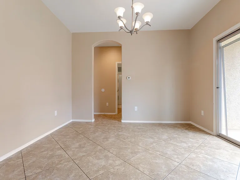 1595 W Gleaming Moon Ln — Photo 8