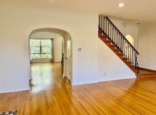 7453 Oakwood Ave, Los Angeles, CA 90036
