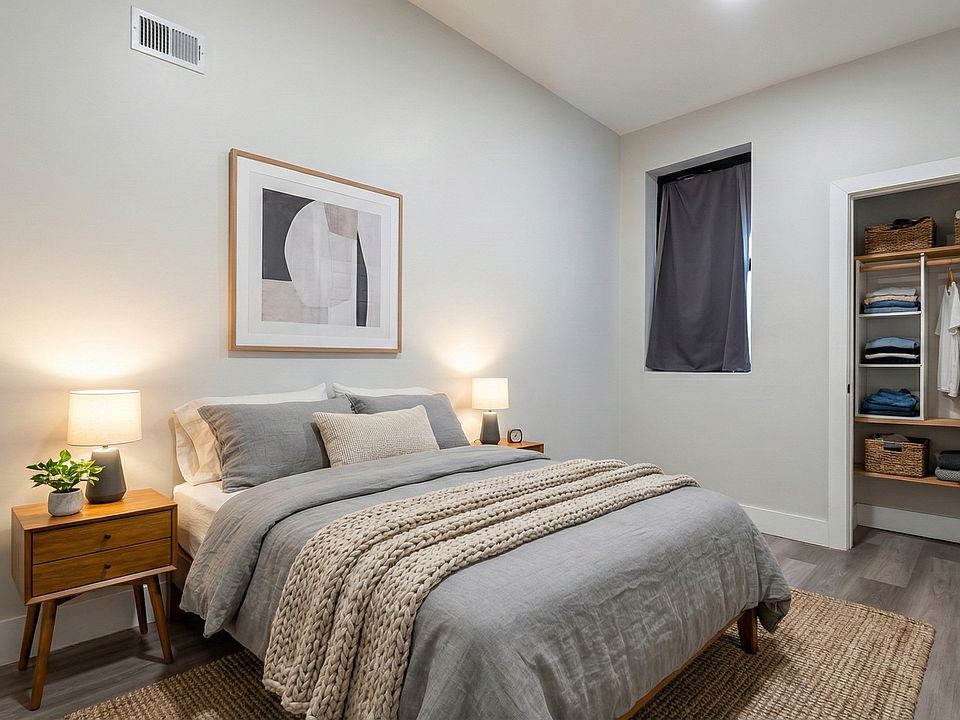 2nd image of 1794 Amsterdam Ave #2E