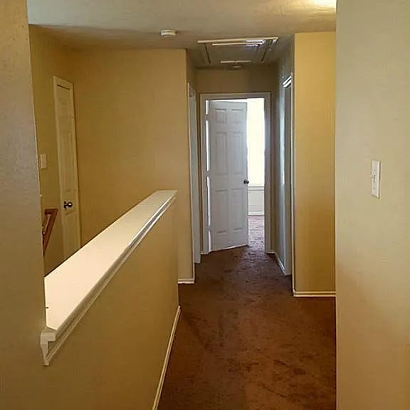 111 Gallery Cove Ct — Photo 14