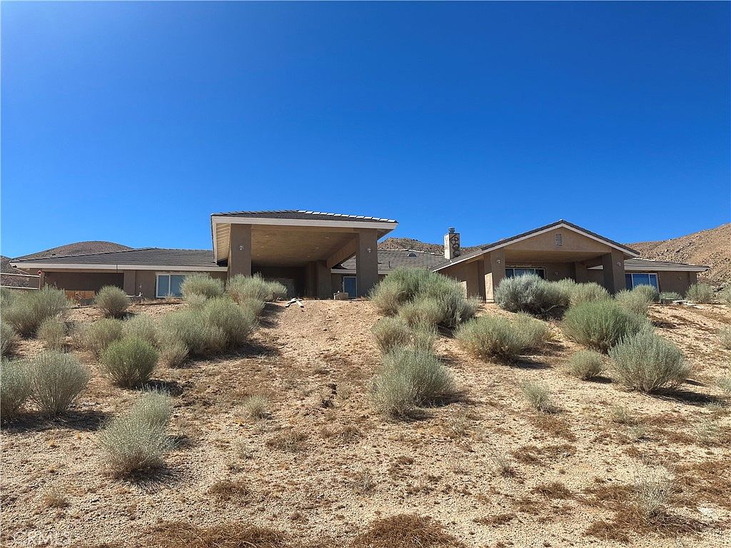 8795 Luna Mountain Rd, Apple Valley, CA 92308 | MLS #IV24126077 | Zillow