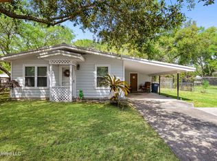 303 Teringo Cir, Ocean Springs, MS 39564