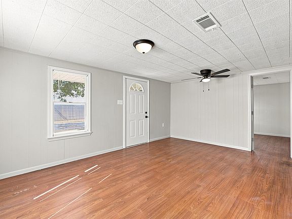 5th image of 3216 Pewitt Dr