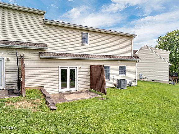 4th image of 217 Radford Dr #217