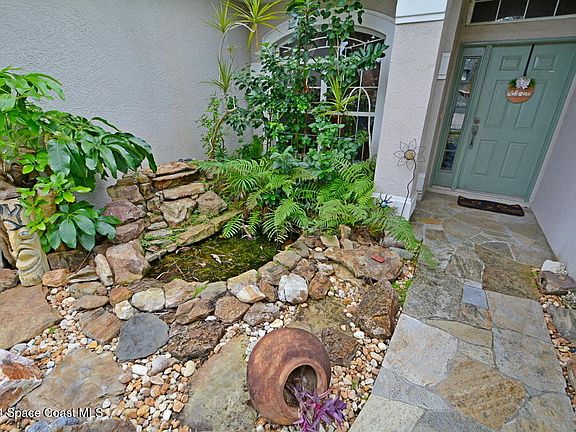 2nd image of 1893 Laramie Cir