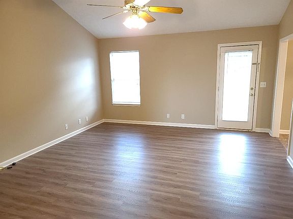 5th image of 3129 Holsted Dr