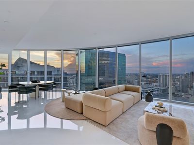 300 Biscayne Boulevard Way #5108, Miami, FL, 33131