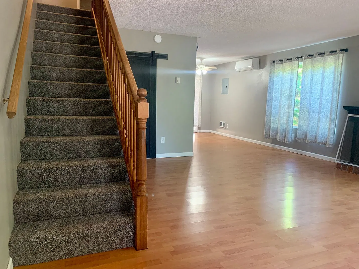Three-Bedroom Condo with W/D Hookups- South Salem — Photo 3