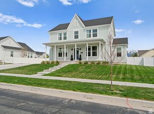 245 S Summer Breeze Ln, Layton, UT 84041
