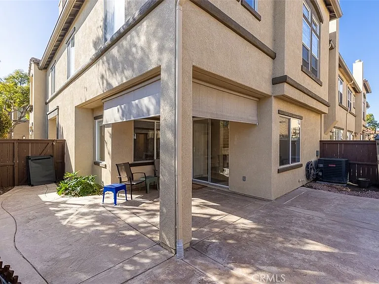 638 Sumner Way — Photo 15