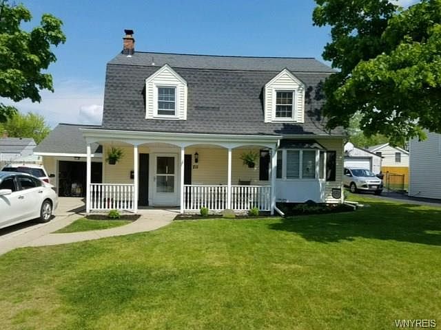 1st image of 211 Dalton Dr