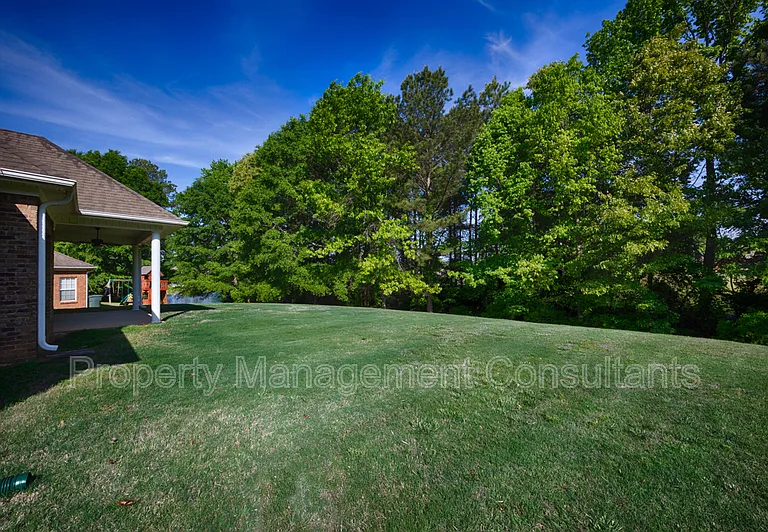 108 Blackwood Dr NW — Photo 7