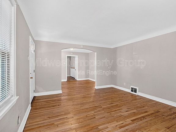 5th image of 7815 Cler Ave