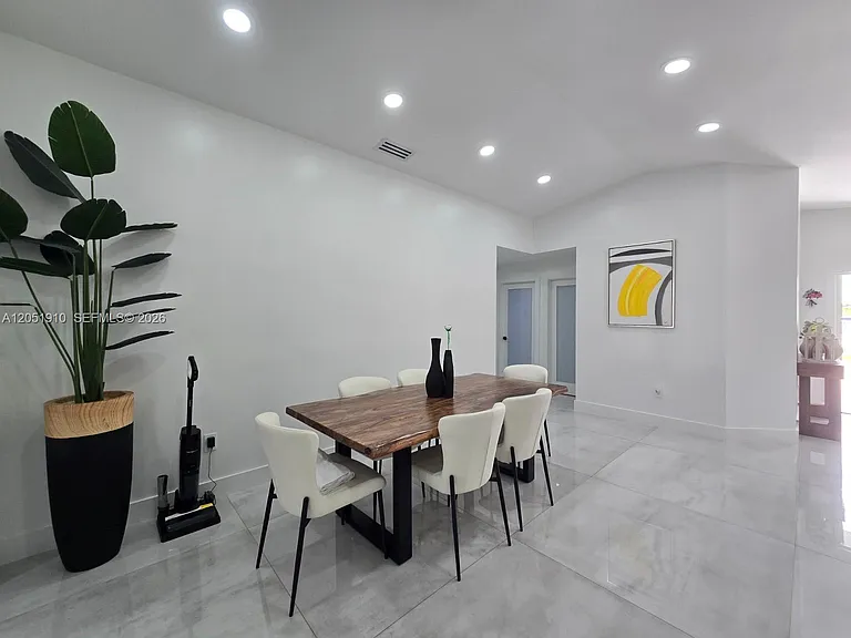 20950 SW 119th Ct — Photo 16