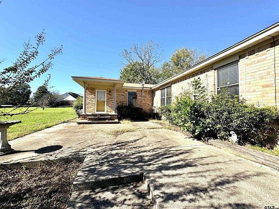 3rd image of 10795 State Highway 135 N