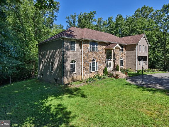 3rd image of 5700 Bost Ln