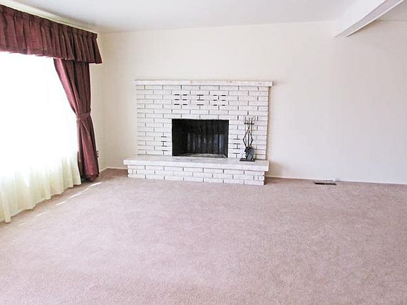 2nd image of 2277 Logan Dr