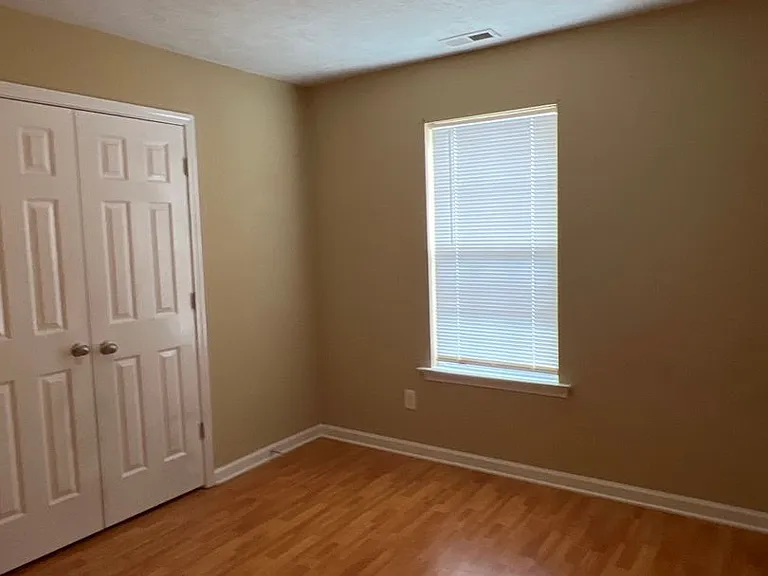 2912 Cliffside Dr — Photo 8