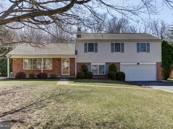 562 Mallard Dr, Chalfont, PA 18914