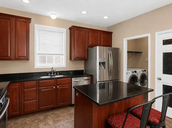 15587 Crabapple Ln, Eden Prairie, MN 55347