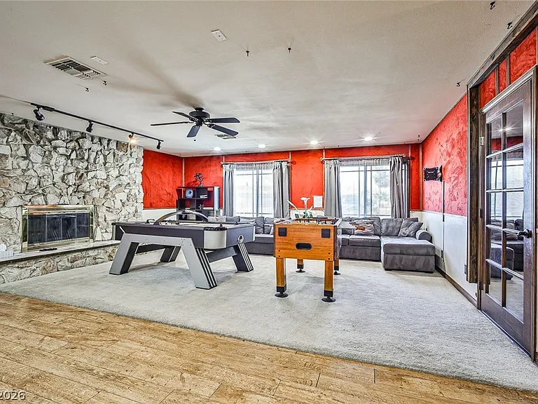 4674 Saddle Pl — Photo 13