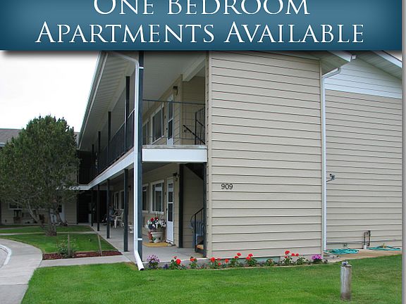 3rd image of 909 N Custer Ave #213