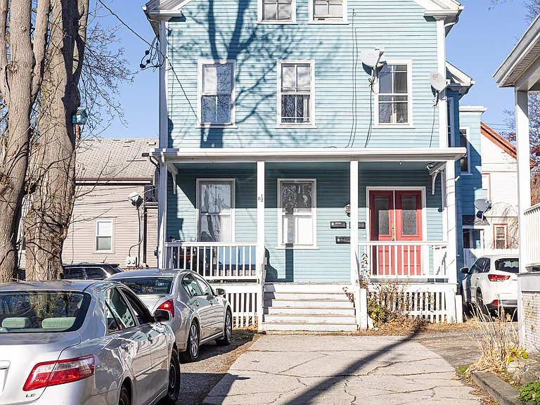 11.5 Newport Ave #2 — Photo 2