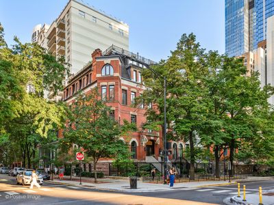 839 N Dearborn St APT F, Chicago, IL, 60610