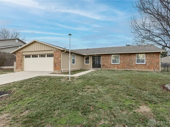 2096 Sierra Trl, Xenia, OH 45385