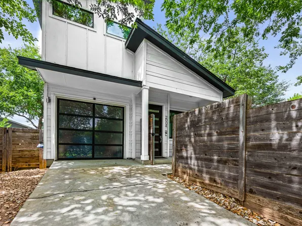 2004 E 10th St #2, Austin, TX 78702