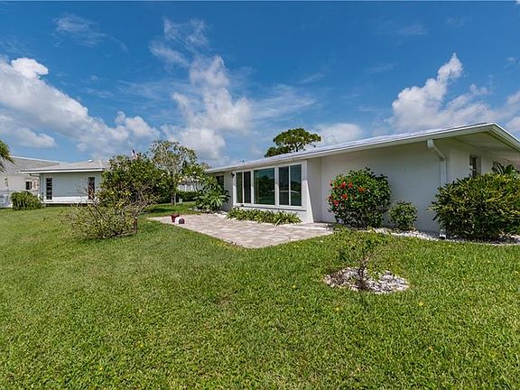 4th image of 585 Circlewood Dr #X-3