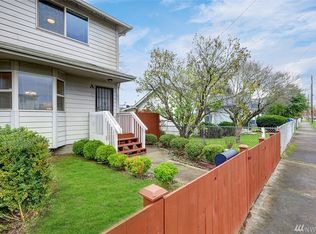 544 Wells Ave N #A, Renton, WA 98057