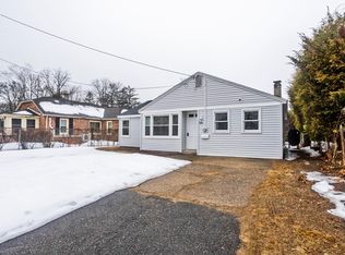 88 Price St, Springfield, MA 01104