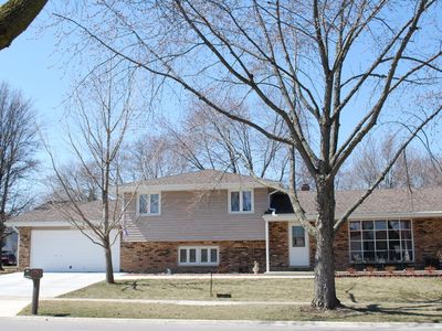 800 Woodbrook Ct, Shorewood, IL, 60404