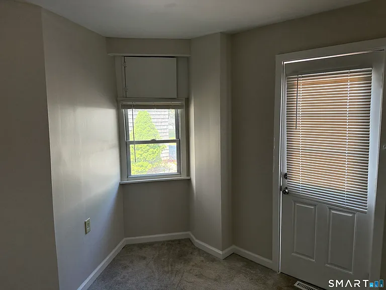 189 Seaside Ave — Photo 5