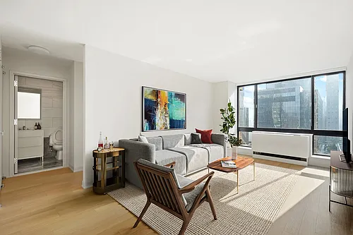 1 Columbus Pl Photo 1
