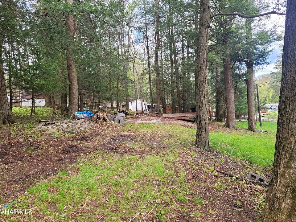 1st image of 104 Hayes Cir